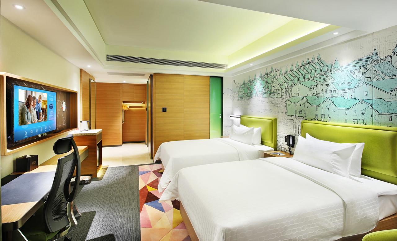 Hampton By Hilton Бейхай Екстериор снимка