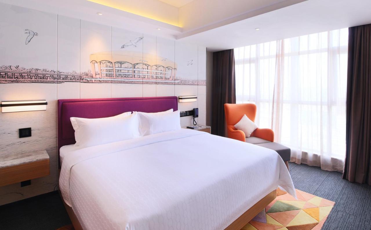 Hampton By Hilton Бейхай Екстериор снимка